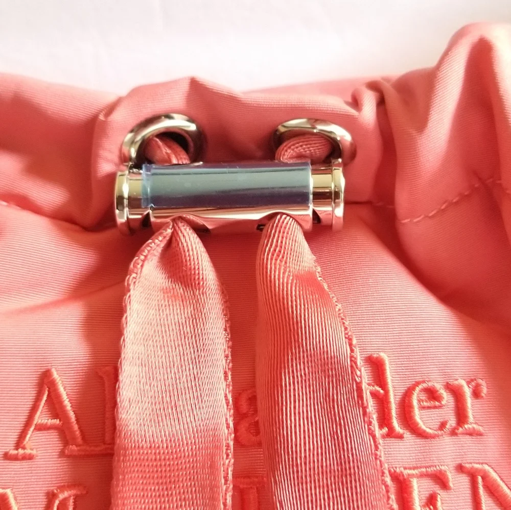 Alexander McQueen Mini Crossbody Bag Coral - Picture 8 of 10